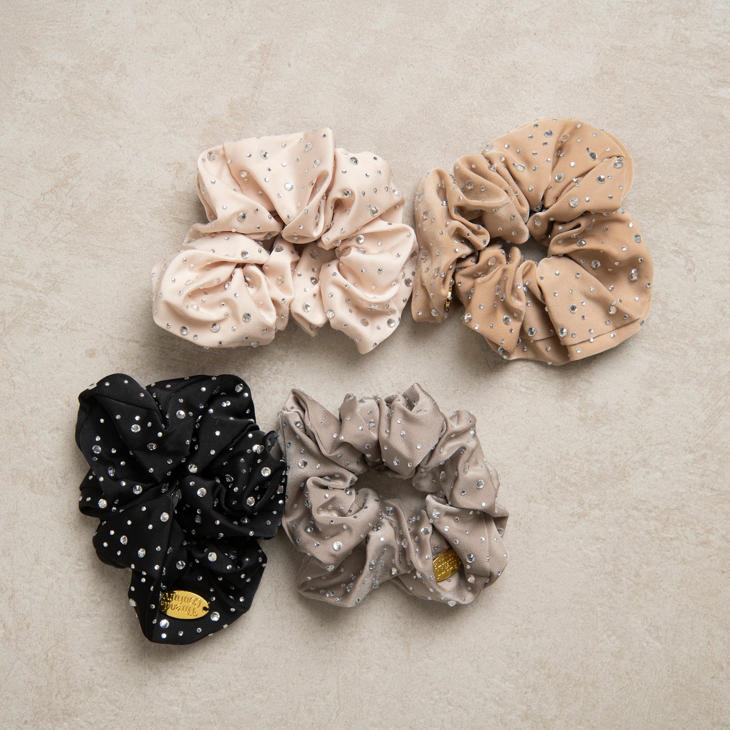 Polka dots scrunchie